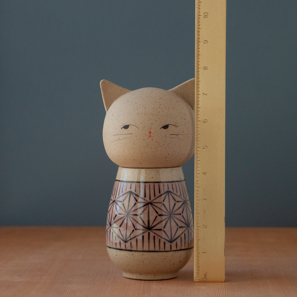 Kokeshi-Inspired Kitty - Lilac Asanoha