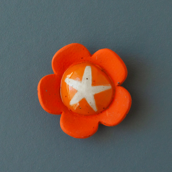 2" Wallflower