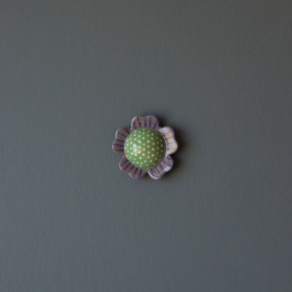 2" Wallflower