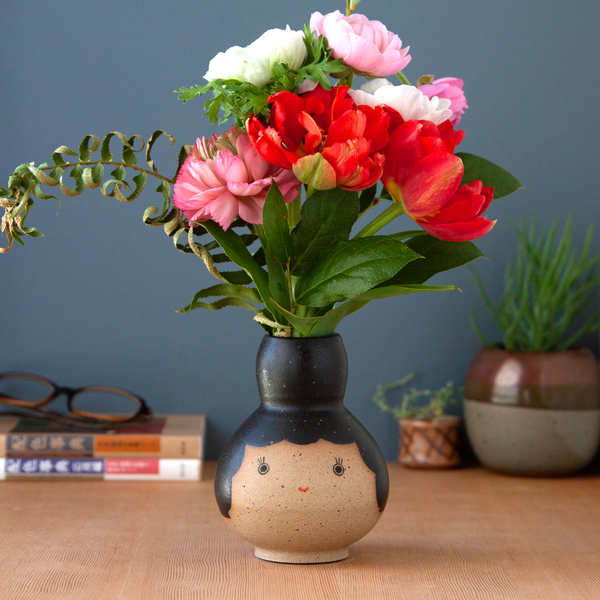 Buddy Vase - Bright-Eyed