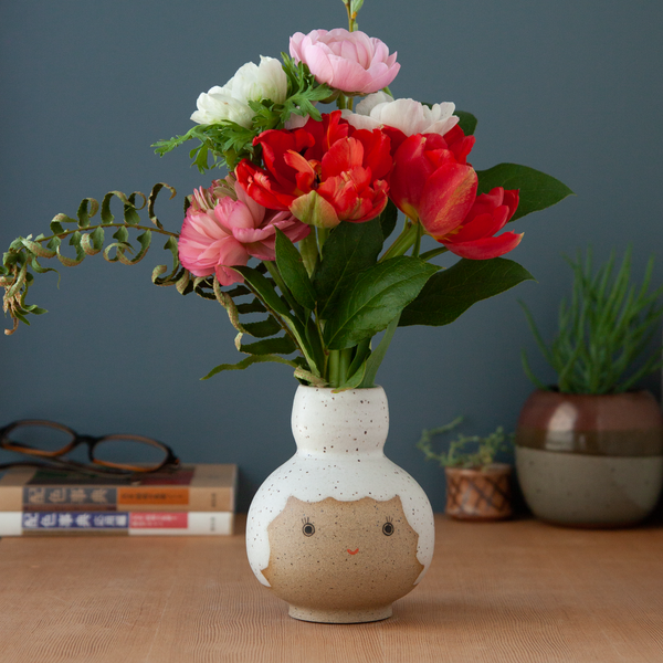 Buddy Vase - Bright-Eyed