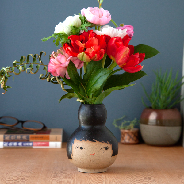 Buddy Vase - Coy