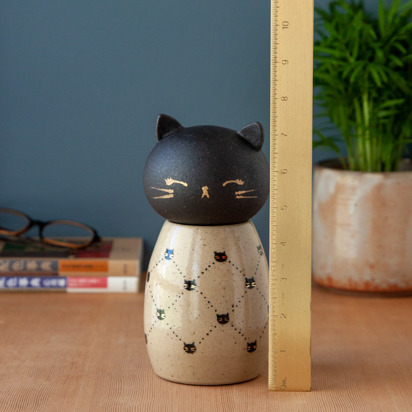 Kokeshi-Inspired Kitty - Haute Catture