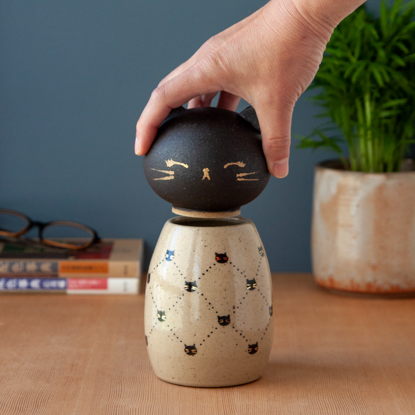 Kokeshi-Inspired Kitty - Haute Catture