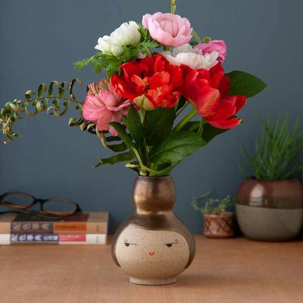 Buddy Vase - Side-Eye
