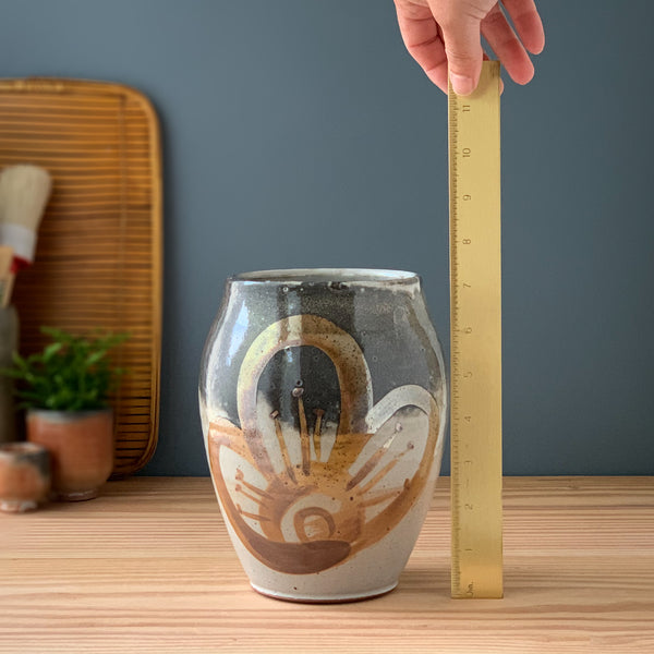 Red Iron Brushwork Floral Vase