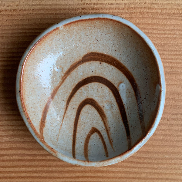 Shino Trinket Dish with Single Seigaiha Wave